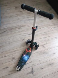 Детский самокат Best Scooter A 24662. Пластмассовый, 4 PU колеса с подсветкой. Черный