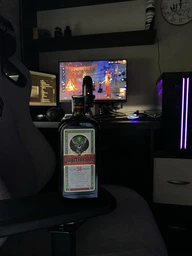 Ликер Jägermeister 0.5 л 35% (4067700015549_4067700014566) фото от покупателей 18
