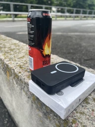 УМБ Павербанк 10000 mAh PD 22.5W Міні, Villini бездротова магнітна зарядка 15W Magsafe, швидка зарядка 3.0 PD, для айфона, телефона, роутера, вбудовані кабелі Lightning, Type-C , V-0017 фото від покупців 2