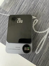 УМБ PowerBank Q9 5000 mAh 20W (MagSafe) - Фіолетовий фото від покупців 12