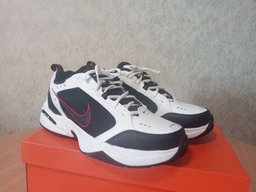 Мужские кроссовки кожаные Nike Air Monarch IV 415445-102 45.5 (11.5US) 29.5 см Белые (885259556795) фото от покупателей 15