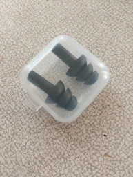 Беруши универсальные для плавания и от шума в пластиковом футляре Earplugs Yellow (желтый) фото от покупателей 12
