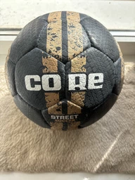 Мяч футбольный вспененная резина Core Pro Liga №5 STREET 044 Black-White-Gold фото от покупателей 1