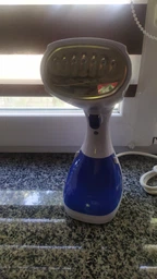 Ручний потужний відпарювач для одягу з функцією пароочисника Liting Handheld Garment Steamer 6025SI вертикальний парогенератор 280 мл 1200 Вт фото від покупців 2