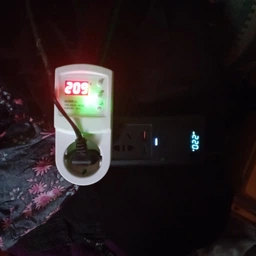 Автомобільний інвертор Baseus IGBT Power Inverter 220v 300W (Type-C PD30W, DC, 12V/24V, CN/EU, LED дисплей) - Чорний фото від покупців 1