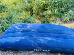 Надувний матрац 76 см Intex з однією подушкою та ручним насосом фото от покупателей 3