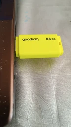Флеш память USB Goodram UME2 64GB USB 2.0 White (UME2-0640W0R11) фото от покупателей 15