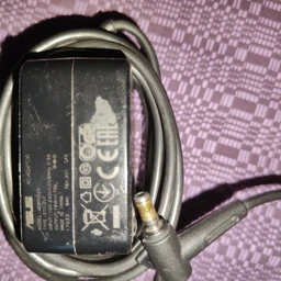Блок живлення для ноутбука ASUS 19V, 1.75A, 33W, 4.0*1.35mm, black (0A001-00340400) ORIGINAL (1995823) фото від покупців 3