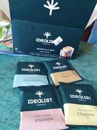 Дрип-кофе Idealist Coffee & Co. Monthly Mix 28 шт х 12 г (4820241120697) фото от покупателей 5
