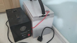 UPS із правильною синусоїдою Ritar SK500VA 300Вт, DC 145-275V, AC 230V, 12V під зовнішній АКБ