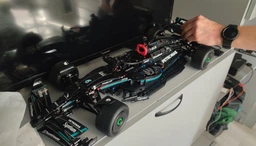 Конструктор LEGO Technic Mercedes-AMG F1 W14 E Performance 1642 деталі (42171) фото від покупців 5