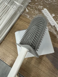 Гнучка силіконова щітка для унітазу з тримачем Cleaner Toilet Brush 384 фото від покупців 1