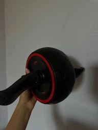 Ролик для пресу EasyFit Ab Carver Compact зі зворотним механізмом (гімнастичний тренажер-колесо для м'язів кора) EF-ZS-BK фото від покупців 4