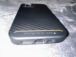 Чохол протиударний ZAGG Gear4 Denali D3O MagSafe для Iphone 13/14 Black Orange фото від покупців 6