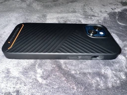 Чохол протиударний ZAGG Gear4 Denali D3O MagSafe для Iphone 13/14 Black Orange фото від покупців 5
