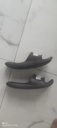 Чоловічі шльопанці Puma Divecat V2 Lite White-Puma Black 374823-04 40.5 Білі (4064536193601) фото від покупців 4