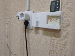 Зарядний пристрій RZTK SuperCharger 2 USB-A (QC 3.0) + USB-C (PD20W) Black фото від покупців 6