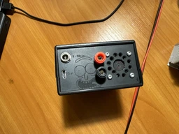 Корпус з бічними панелями та вентиляцією D110W для електроніки 110х92х52 чорний PS фото від покупців 1