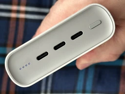 УМБ Samsung Battery Pack 20000 mAh 45W Super Fast Charging 2.0 Beige (EB-P4520XUEGEU) фото від покупців 3