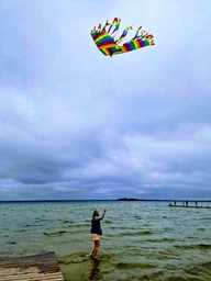 Воздушный змей Радужный с бахромой Fortune Kite 155х67 см (1405) фото от покупателей 2