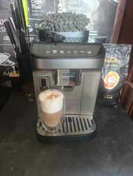 Кофемашина De'Longhi Magnifica Evo ECAM290.81.TB фото от покупателей 2