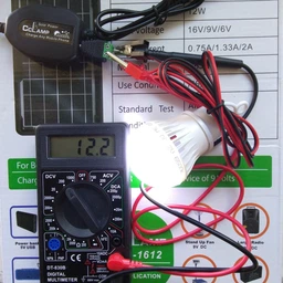 Переносная солнечная панель CCLamp CL-1612 12W 16V 9V 6V IP65 с набором переходников для зарядки телефонов GS-7653