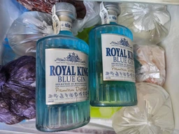 Настойка Royal King Blue Gin 0.5 л 40% (4820229039492_4820229039744) фото от покупателей 15