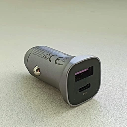 Автомобильное зарядное устройство UGREEN USB C адаптер для быстрой зарядки PD и QC3.0 20W (CD130)