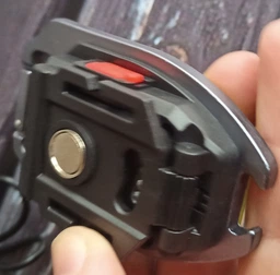 Аккумуляторный туристический аварийный фонарик брелок 3в1, с USB-зарядкой, магнитном и карабином CB-2209 Желтый фото от покупателей 5