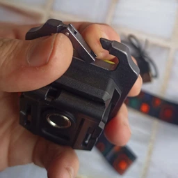 Аккумуляторный туристический аварийный фонарик брелок 3в1, с USB-зарядкой, магнитном и карабином CB-2209 Желтый фото от покупателей 3