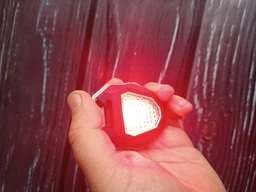 Портативний Акумуляторний LED ліхтарик брелок мультитул W5144 7 режимів прикурювач шнур магніт свисток з червоним світлом для кемпінгу та риболовлі фото від покупців 6