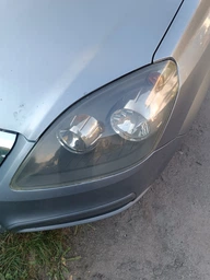 Полироль-реставратор для фар 2 в 1 Turtle Wax Headlight Restorer 300 мл (5010322531682) фото от покупателей 10