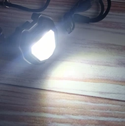Портативний Акумуляторний LED ліхтарик брелок мультитул W5144 7 режимів прикурювач шнур магніт свисток з червоним світлом для кемпінгу та риболовлі фото від покупців 3