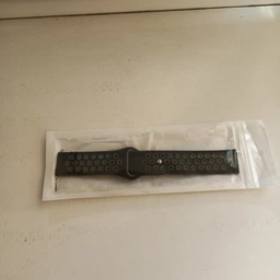 Ремешок Becover Vents Style для Xiaomi Amazfit Bip (20mm) Lite/Bip S Lite/Bip 3/Bip 3 Pro/GTR 42mm/GTS/TicWatch S2/TicWatch E/GTS 3/GTS 2 mini Black-Green (BC_705703)