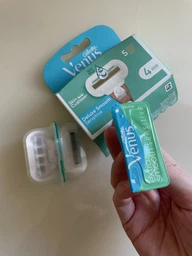Змінні картриджі для гоління (леза касети) жіночі Venus Deluxe PRO Smooth Sensitive 8 касет фото від покупців 4