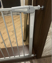 Бар'єрка захисна для дверей і сходів MoMi Paxi Plus White дитячі ворота безпеки та захисна огорожа для дітей з регулюванням 75–103 см фото від покупців 8