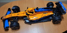 Конструктор LEGO Technic Гоночный автомобиль McLaren Formula 1 1434 детали (42141) фото от покупателей 1