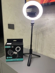 Монопод-штатив Selfie Stick Tripod UFT TLL01 с блютуз кнопкой и кольцевой лампой (UFTTLL01)