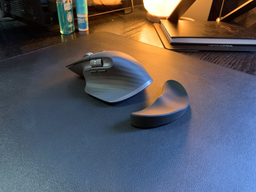 Мышь Logitech MX Master 3S Performance Wireless Mouse Bluetooth Pale Grey (910-006560) фото от покупателей 14