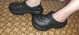 Тапочки CROCS Stomp Clog Pink 209347-6WQ 38-39 фото от покупателей 5