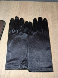 Елегантні жіночі рукавички короткі для фотосесії та свята Honey Fashion Accessories XS/S/M чорні (7-25) фото от покупателей 1