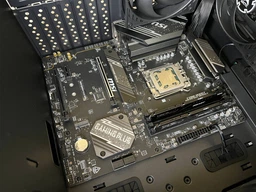 Материнская плата MSI B650 Gaming Plus Wi-Fi (sAM5, AMD B650, PCI-Ex16) фото от покупателей 1