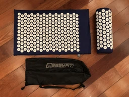 Массажный коврик Easyfit с подушкой Синий с белым (мат акупунктурный-аппликатор Кузнецова + валик-массажер для тела) EF-2709-BLW фото от покупателей 5