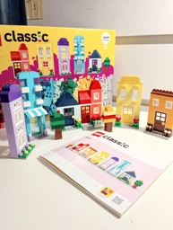 LEGO Classic, Будинки творчості (11035)