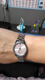 Женские наручные часы Casio LTP-V005D-2B3 серебристые фото от покупателей 1
