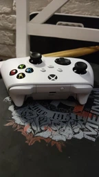 Акумулятор 1200 мАг Dobe TYX-0633 для геймпада Xbox Series S/X білий + кабель фото від покупців 4