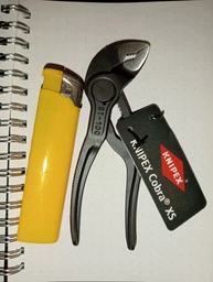 Клещи переставные сантехнические Knipex COBRA XS с фиксатором 28 мм (1") под ключ 24 мм L-100 мм Cr-V 87 00 100 BK