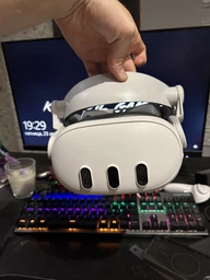 Окуляри віртуальної реальності Meta Oculus Quest 3 128GB фото від покупців 1