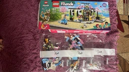 Конструктор LEGO Friends Кафе Хартлейк 426 детали (42618)