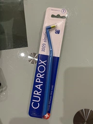 Зубная щетка монопучковая Curaprox CS 1009 Single & Sulcular 9 мм Темно-синяя (CS 1009-01) (7612412910094_darkblue) фото от покупателей 12